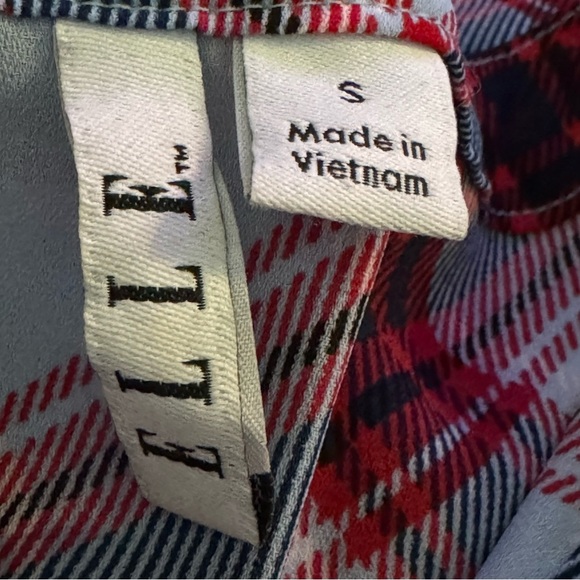 Elle S Small Shirt Top Blue Red Plaid Long Sleeve V Neck Button Up Womens - Picture 5 of 7